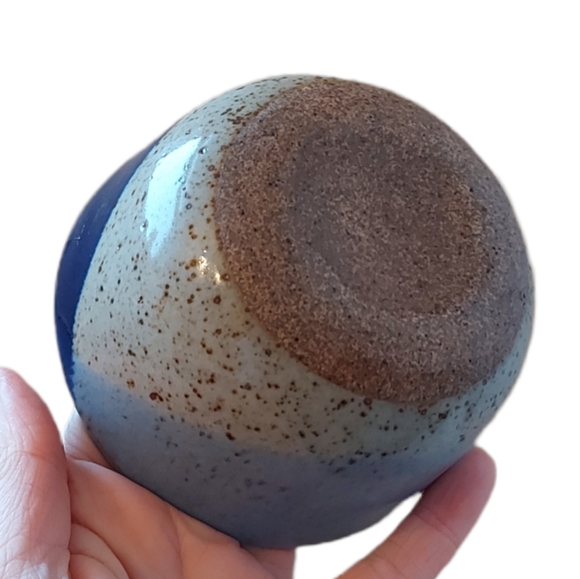 Speckled Blue Bowl - Picture 5 of 5